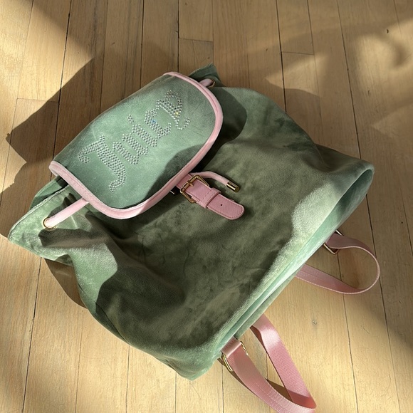 NWT Juicy Couture x Stoney Clover Lane Velour Backpack - Picture 13 of 14